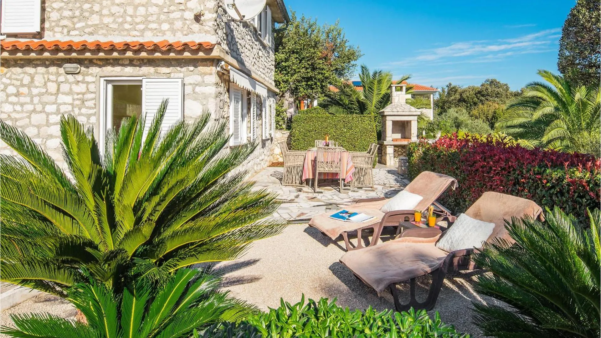 2 Bedroom Pet Friendly Apartment In Ravni