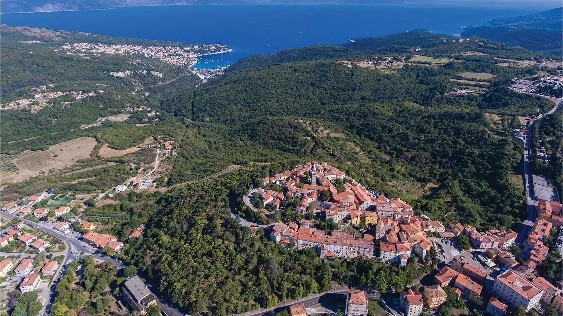 2 Bedroom Pet Friendly Apartment In Ravni